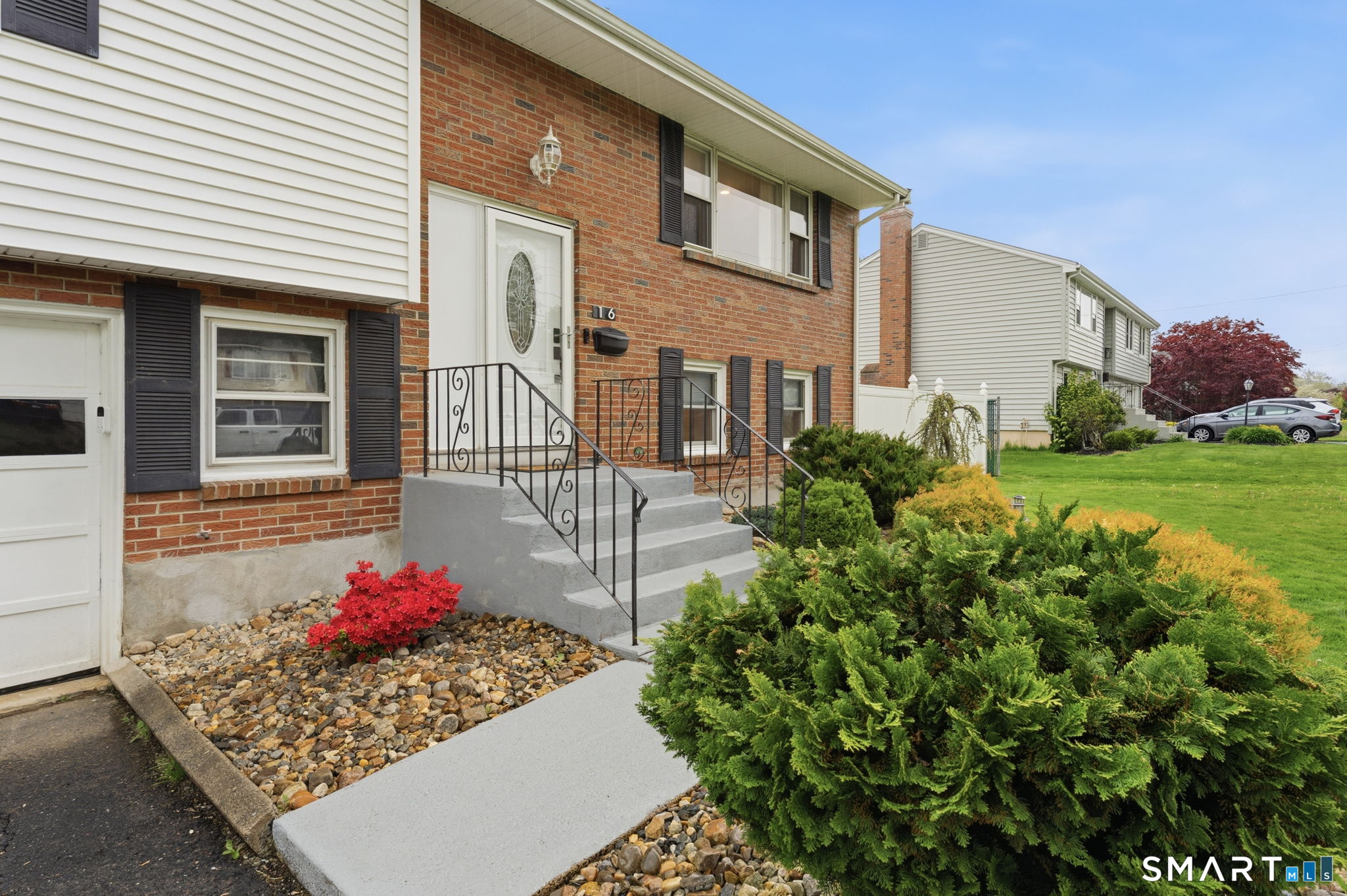 16 Ridge Crest Circle Wethersfield CT 06109