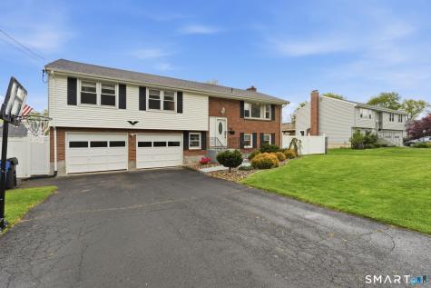 16 Ridge Crest Circle Wethersfield CT 06109
