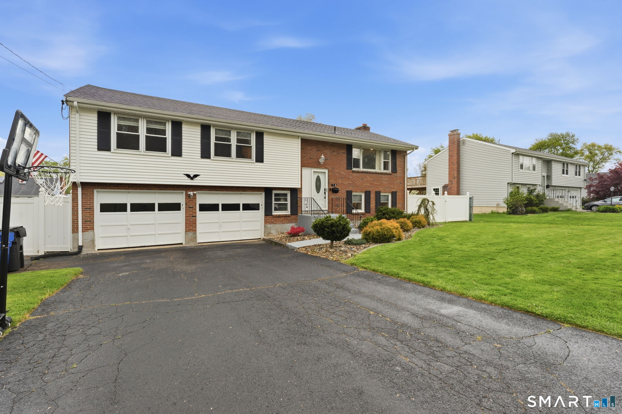 16 Ridge Crest Circle Wethersfield CT 06109