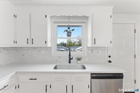 16 Ridge Crest Circle Wethersfield CT 06109