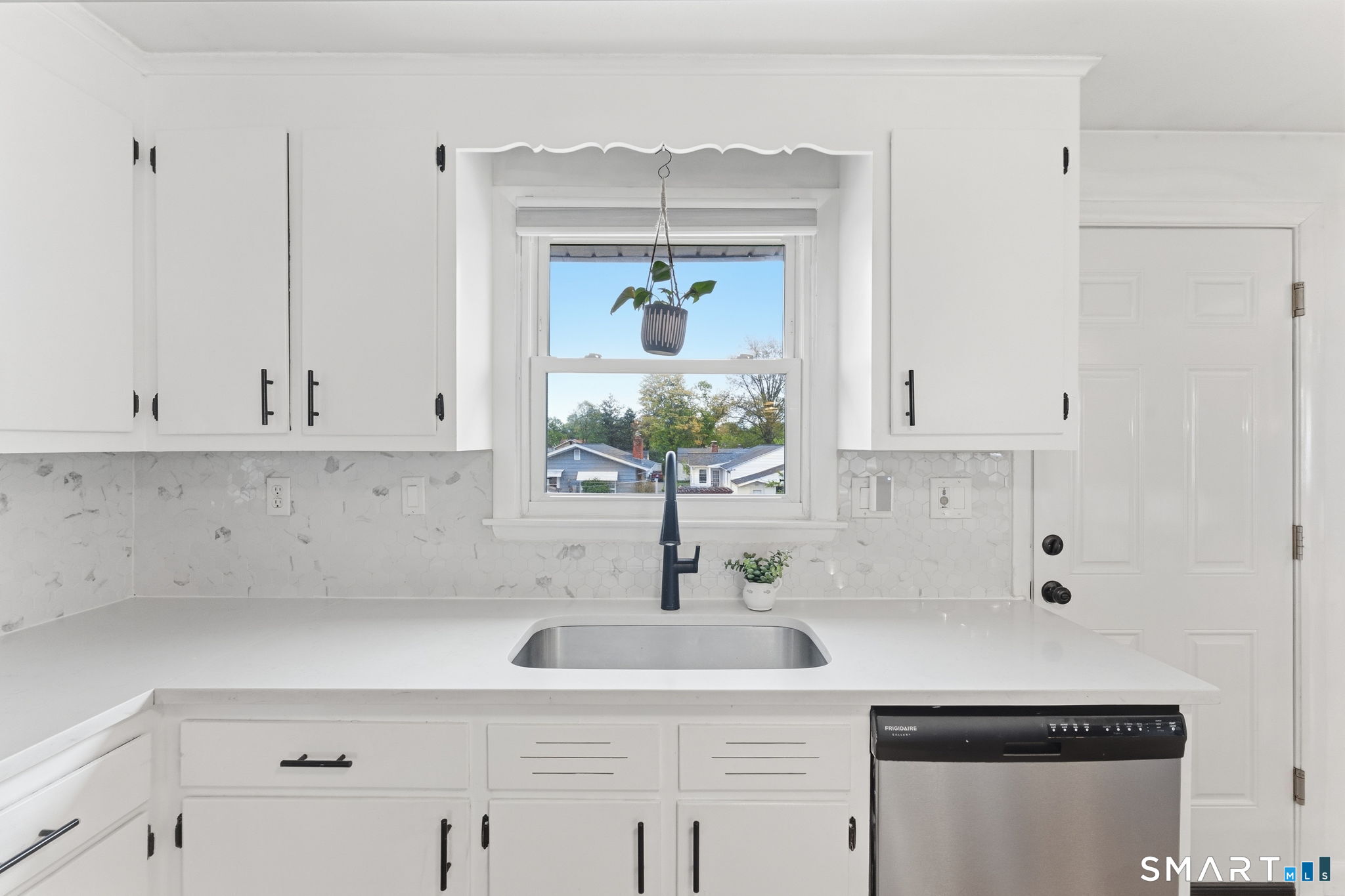16 Ridge Crest Circle Wethersfield CT 06109