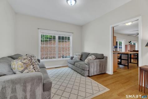 261 Twin Lakes Road North Branford CT 06471
