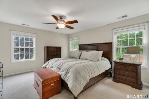 261 Twin Lakes Road North Branford CT 06471