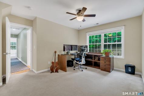 261 Twin Lakes Road North Branford CT 06471