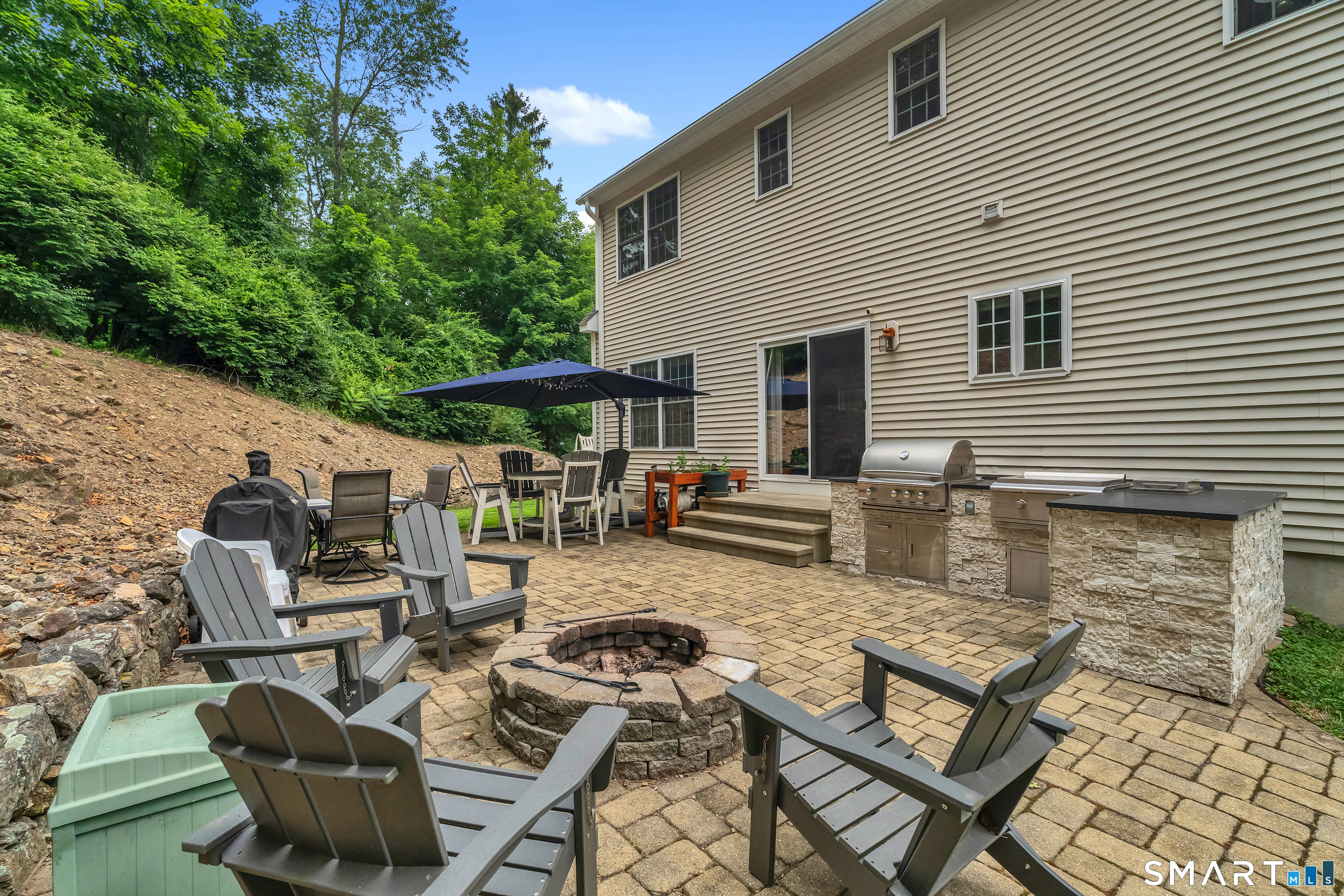 261 Twin Lakes Road North Branford CT 06471