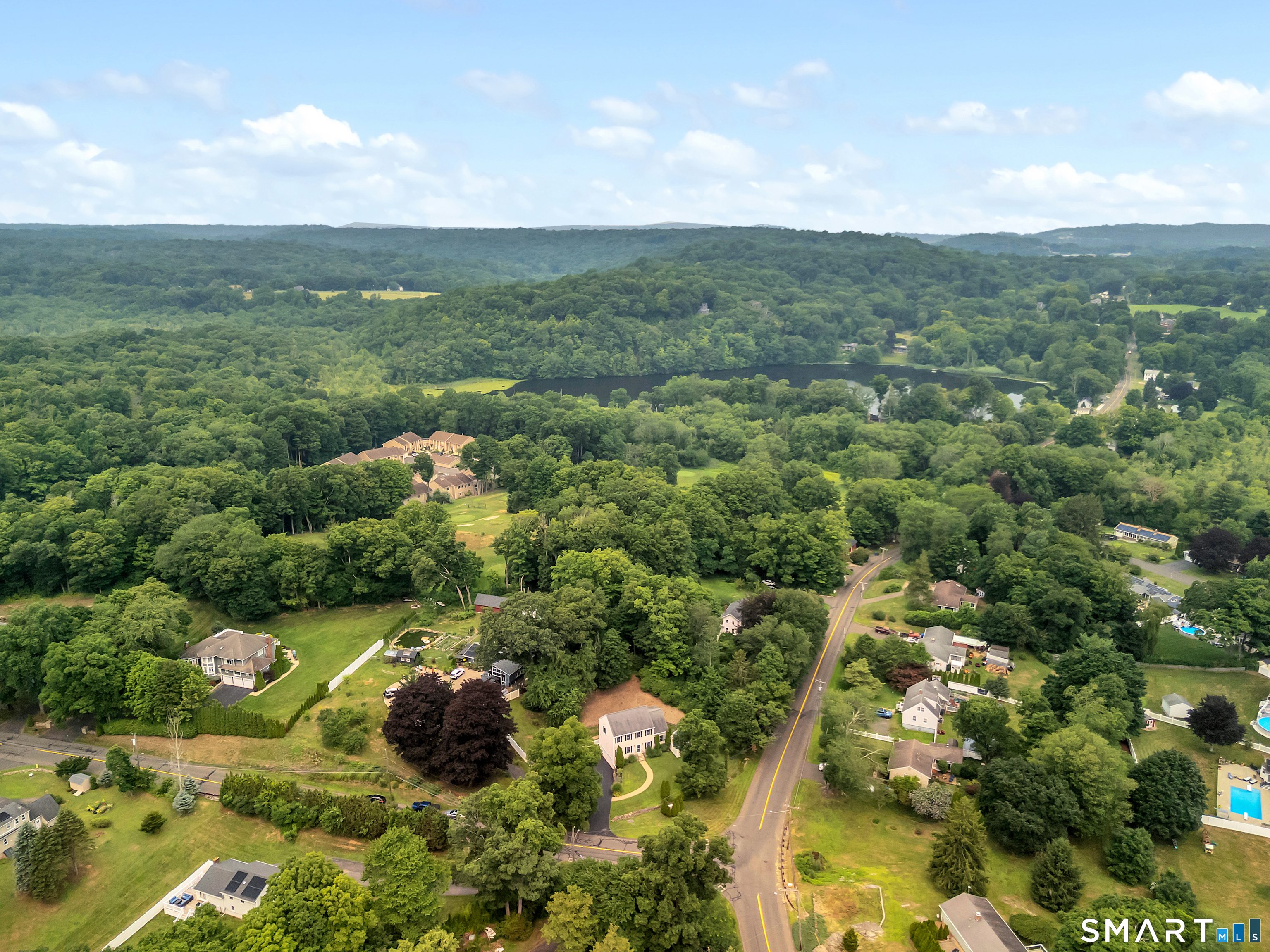 261 Twin Lakes Road North Branford CT 06471