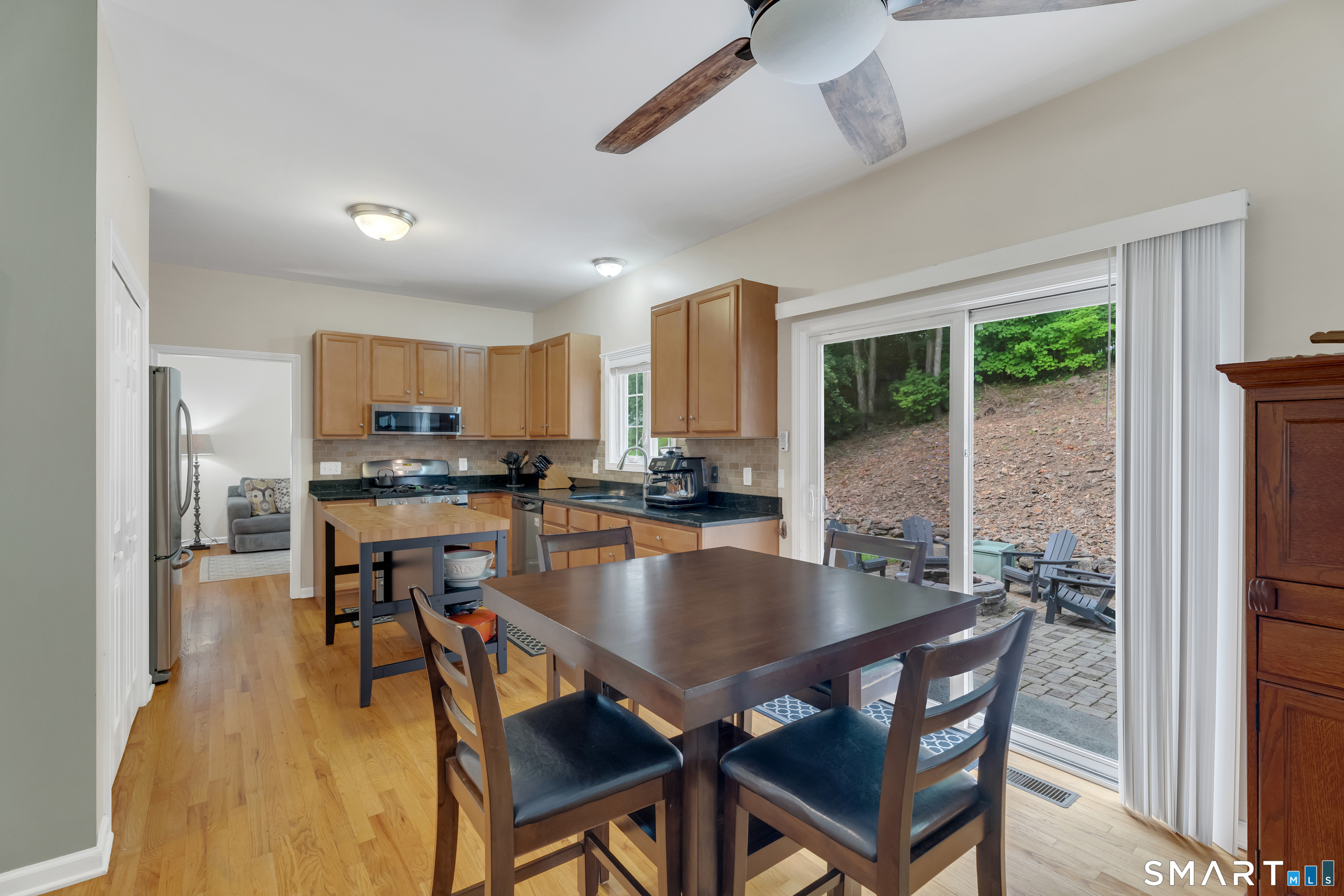 261 Twin Lakes Road North Branford CT 06471