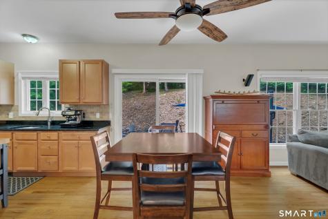 261 Twin Lakes Road North Branford CT 06471