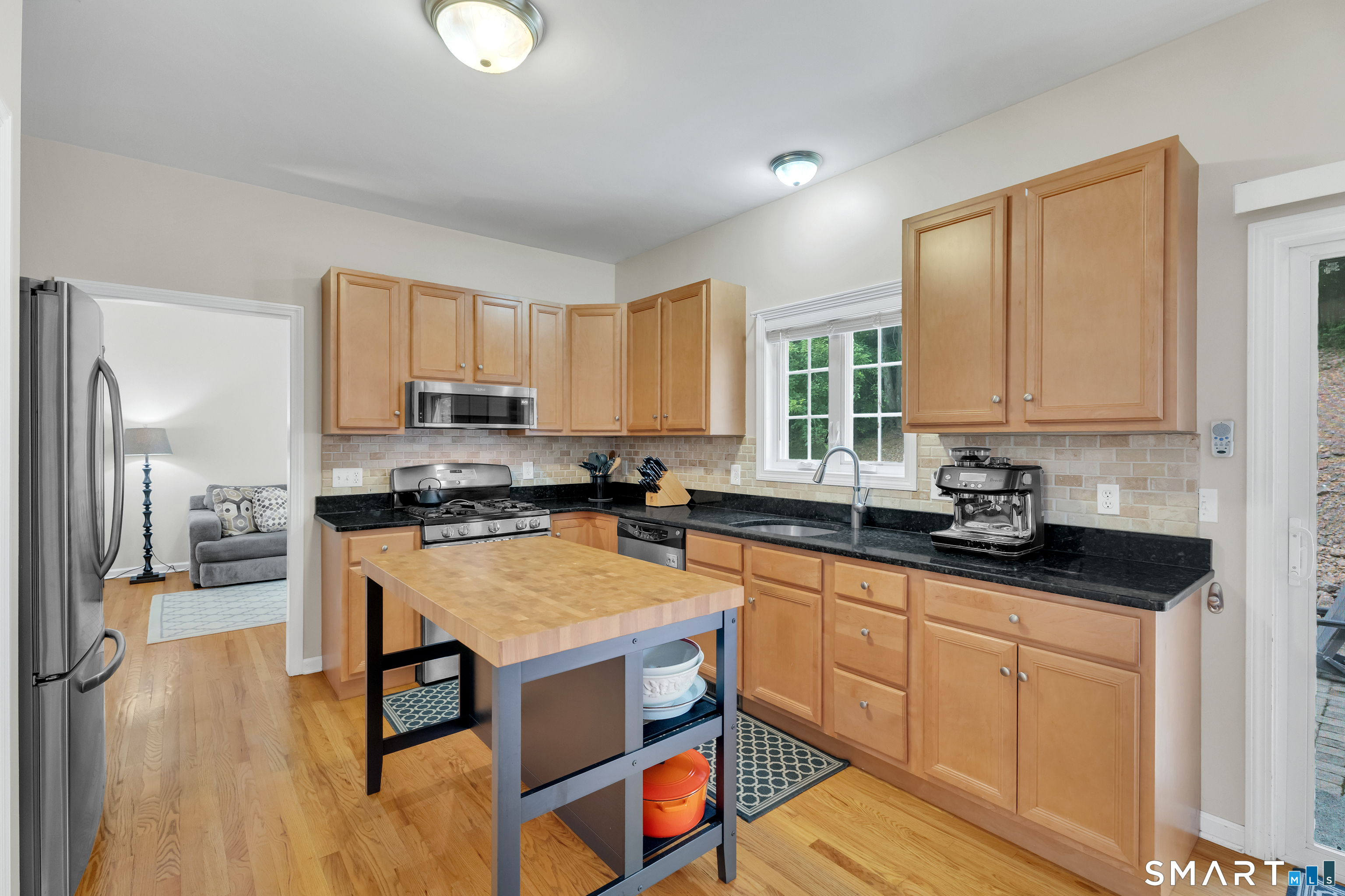 261 Twin Lakes Road North Branford CT 06471