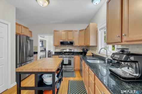 261 Twin Lakes Road North Branford CT 06471