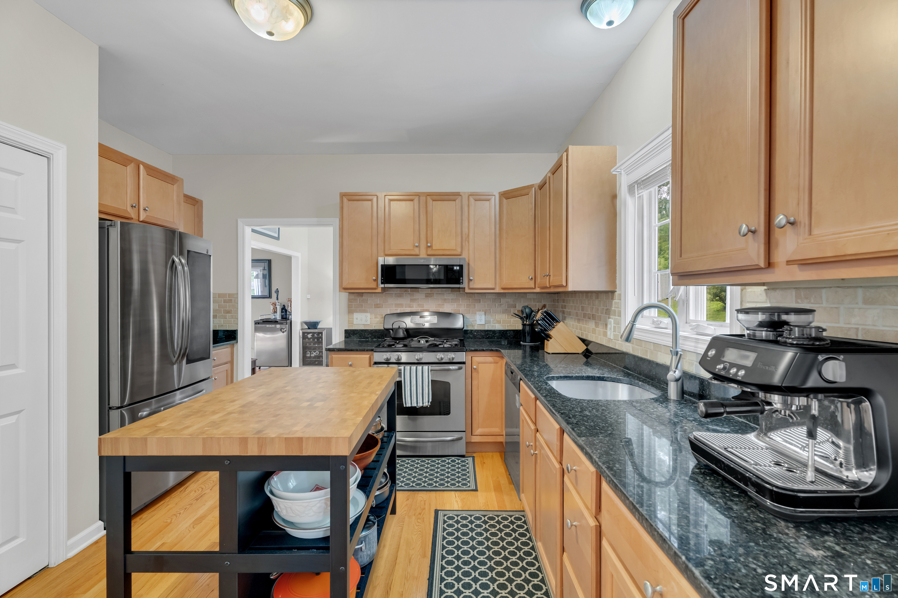 261 Twin Lakes Road North Branford CT 06471