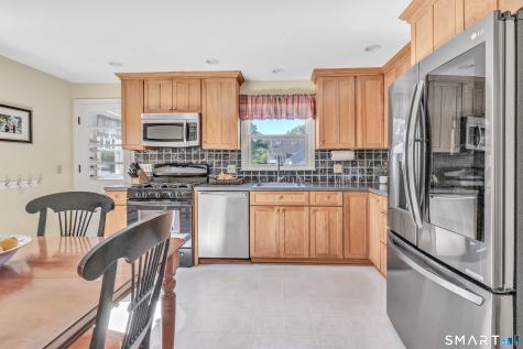 15 Evelyn Street Trumbull CT 06611