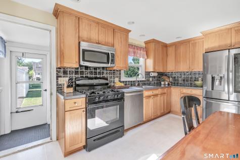 15 Evelyn Street Trumbull CT 06611