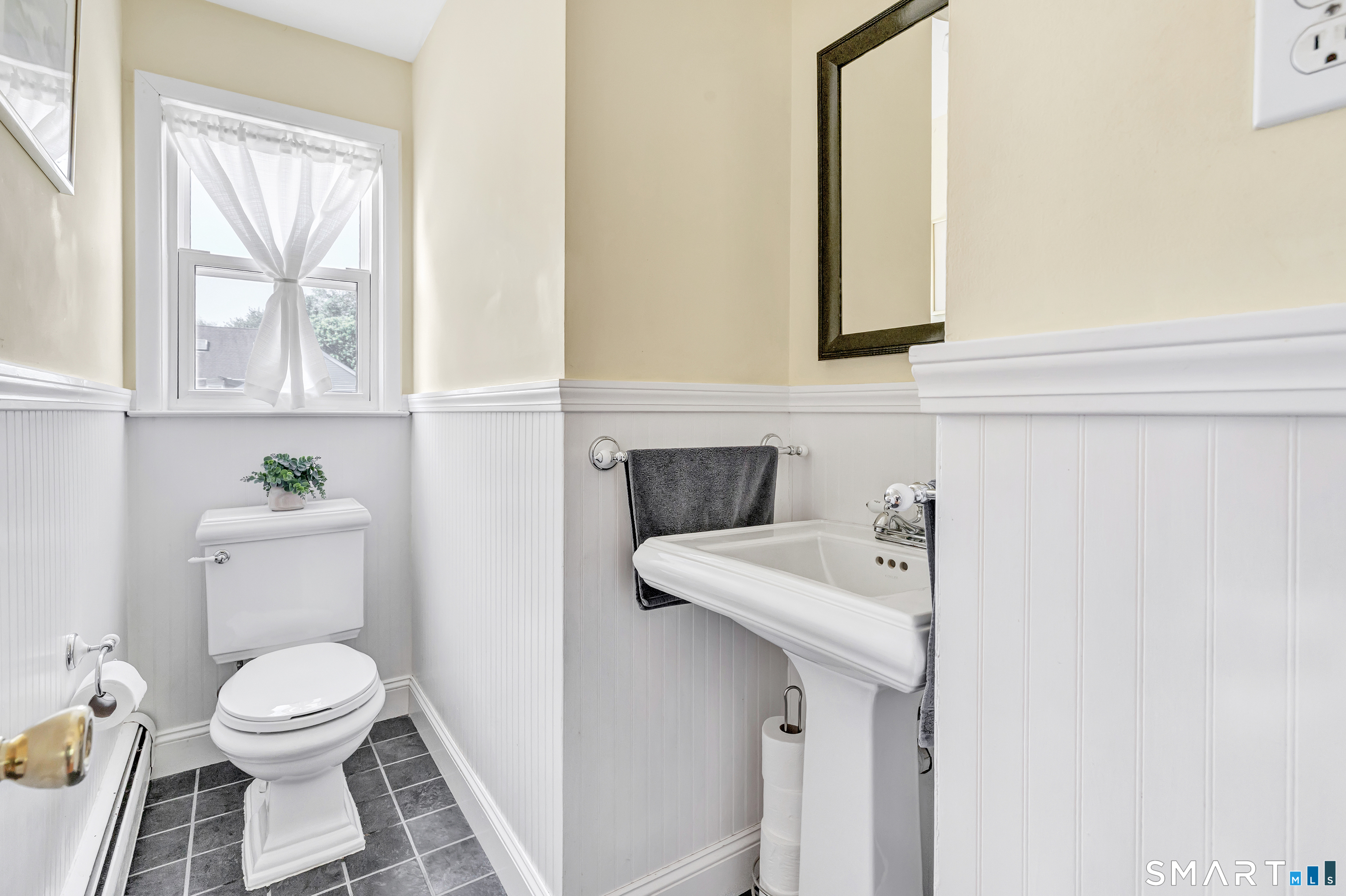 15 Evelyn Street Trumbull CT 06611