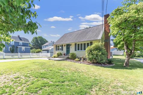 15 Evelyn Street Trumbull CT 06611