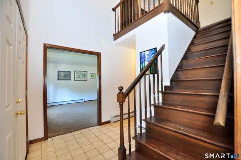 30 Hampden Place Windsor CT 06095