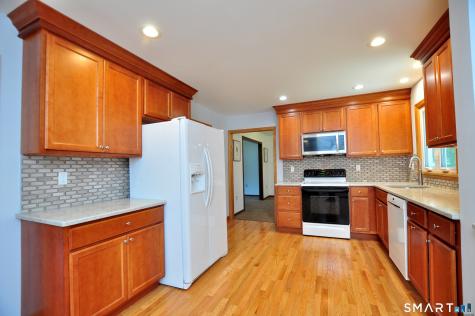 30 Hampden Place Windsor CT 06095