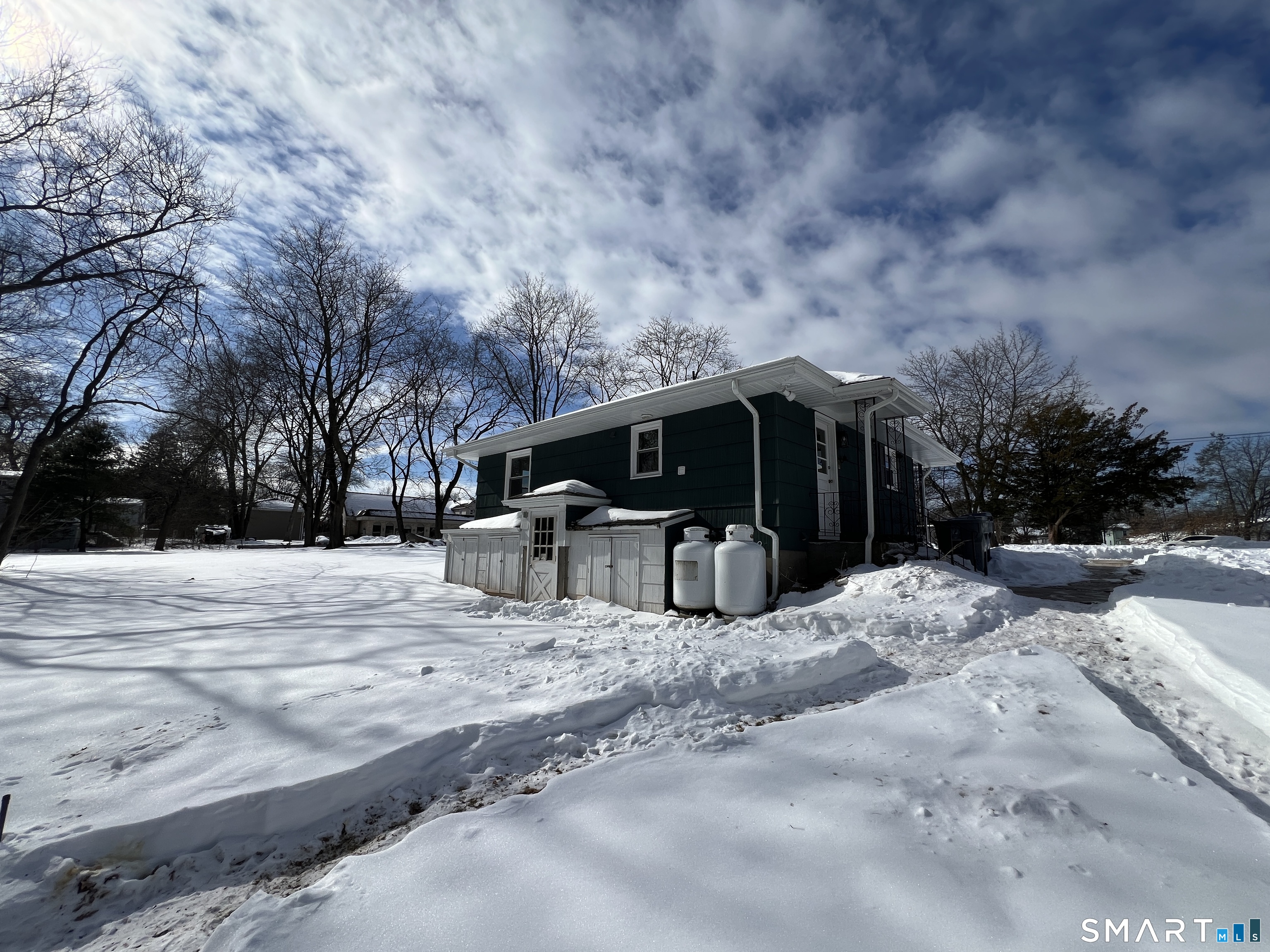 270R East Street Plainville CT 06062