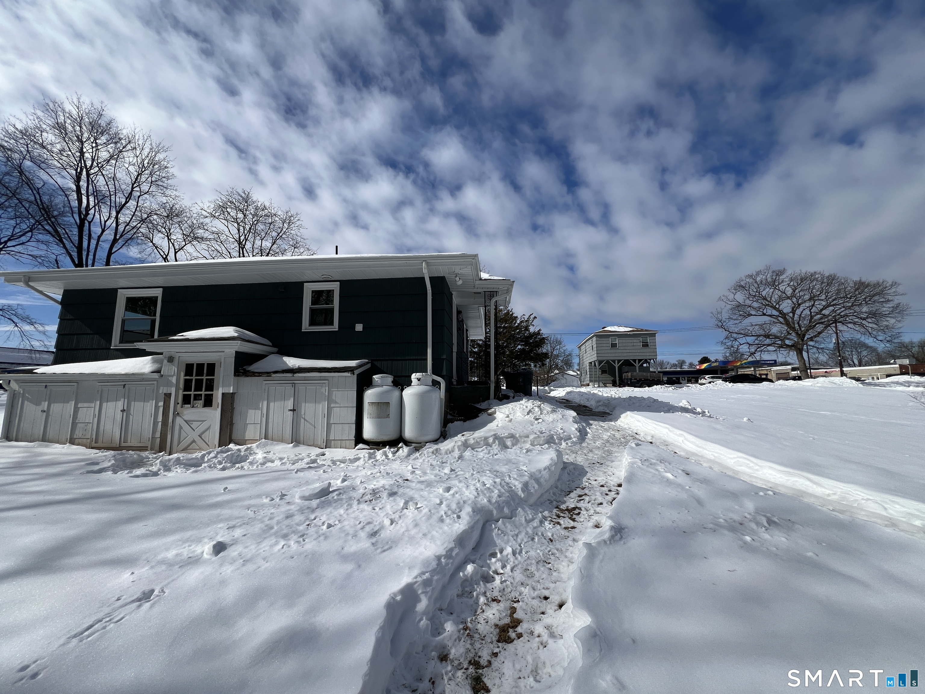 270R East Street Plainville CT 06062