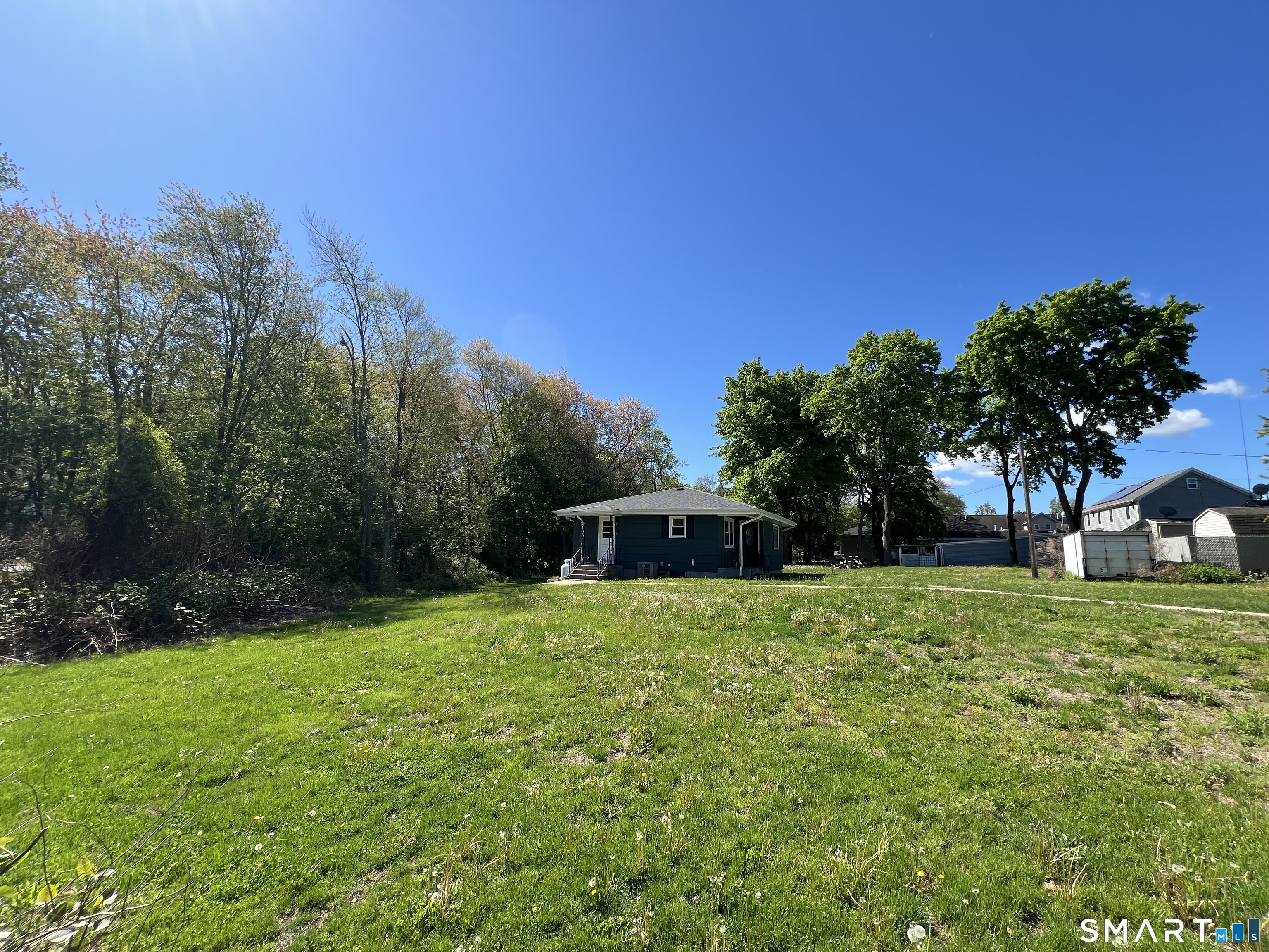 270R East Street Plainville CT 06062