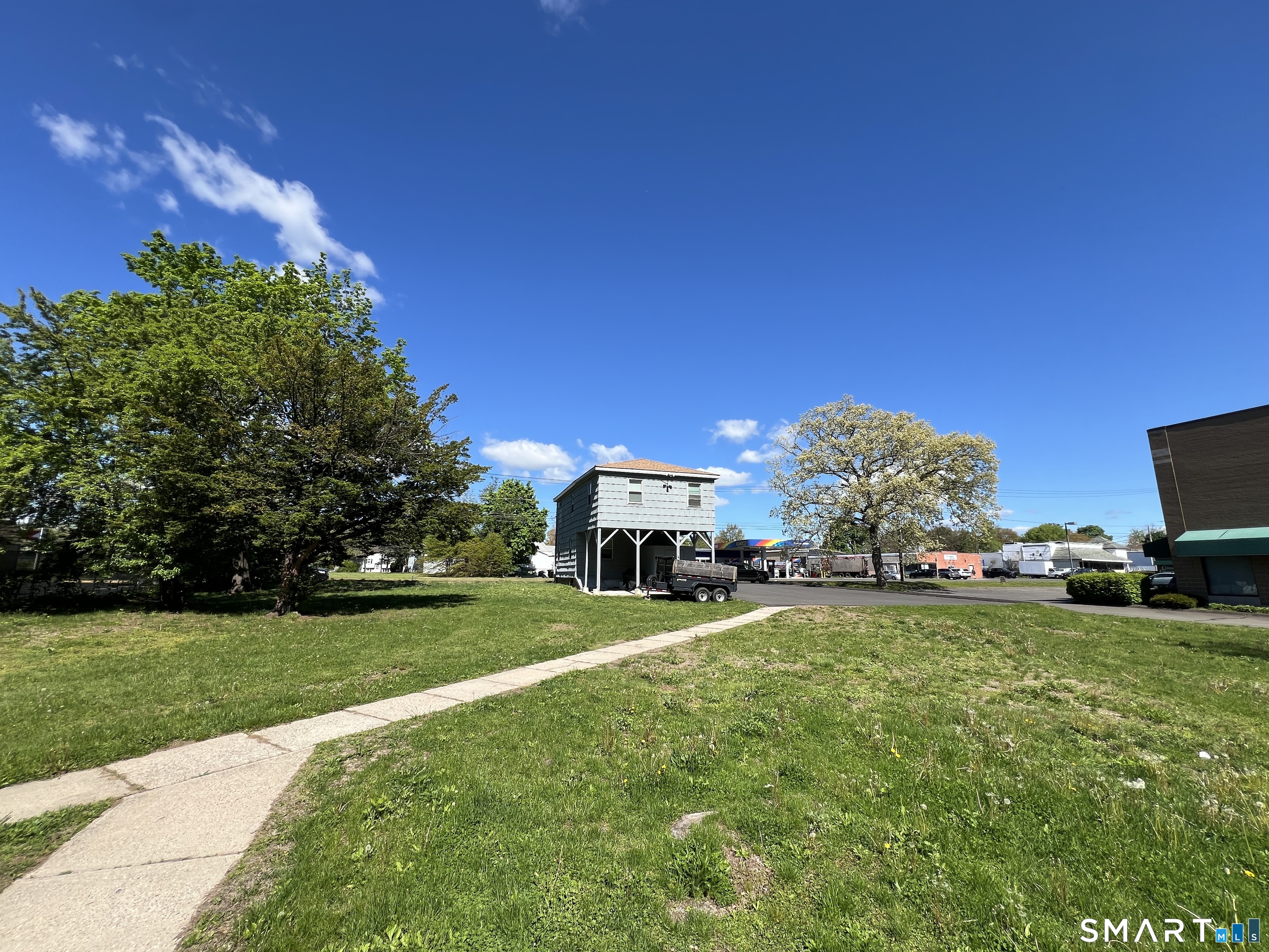 270R East Street Plainville CT 06062