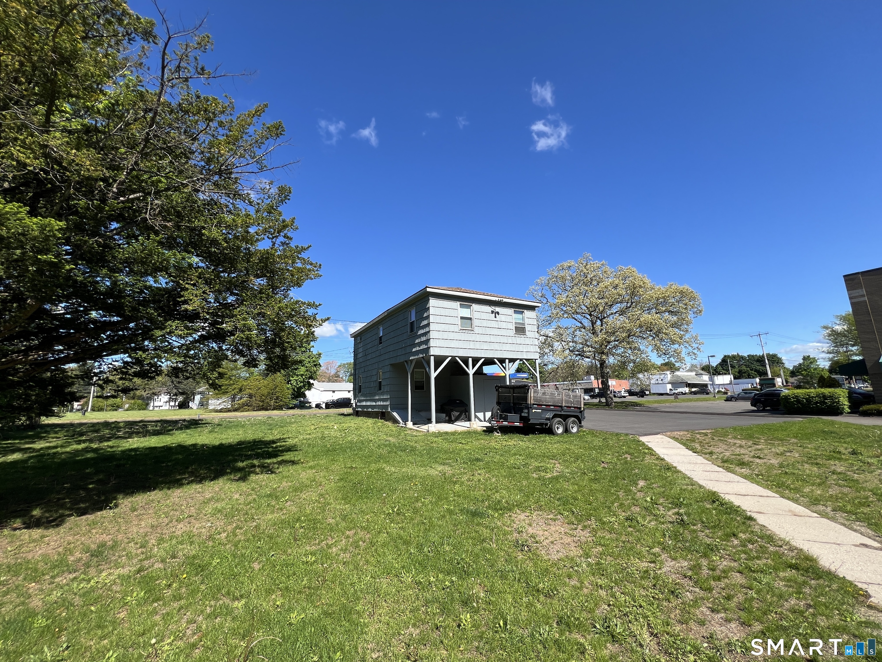 270R East Street Plainville CT 06062
