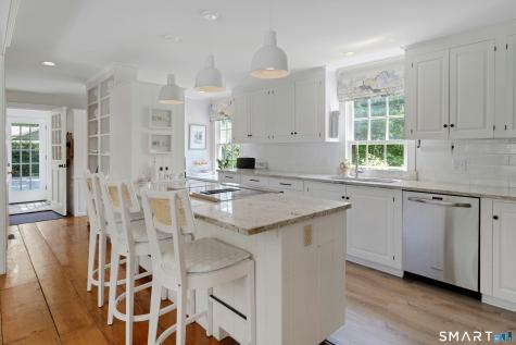 18 Forest Lane Wilton CT 06897