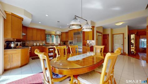 44 Chippenwood Lane Bristol CT 06010