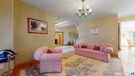 44 Chippenwood Lane Bristol CT 06010