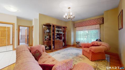 44 Chippenwood Lane Bristol CT 06010