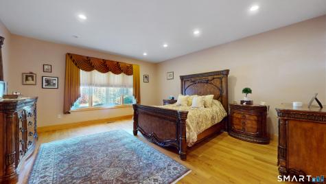 44 Chippenwood Lane Bristol CT 06010