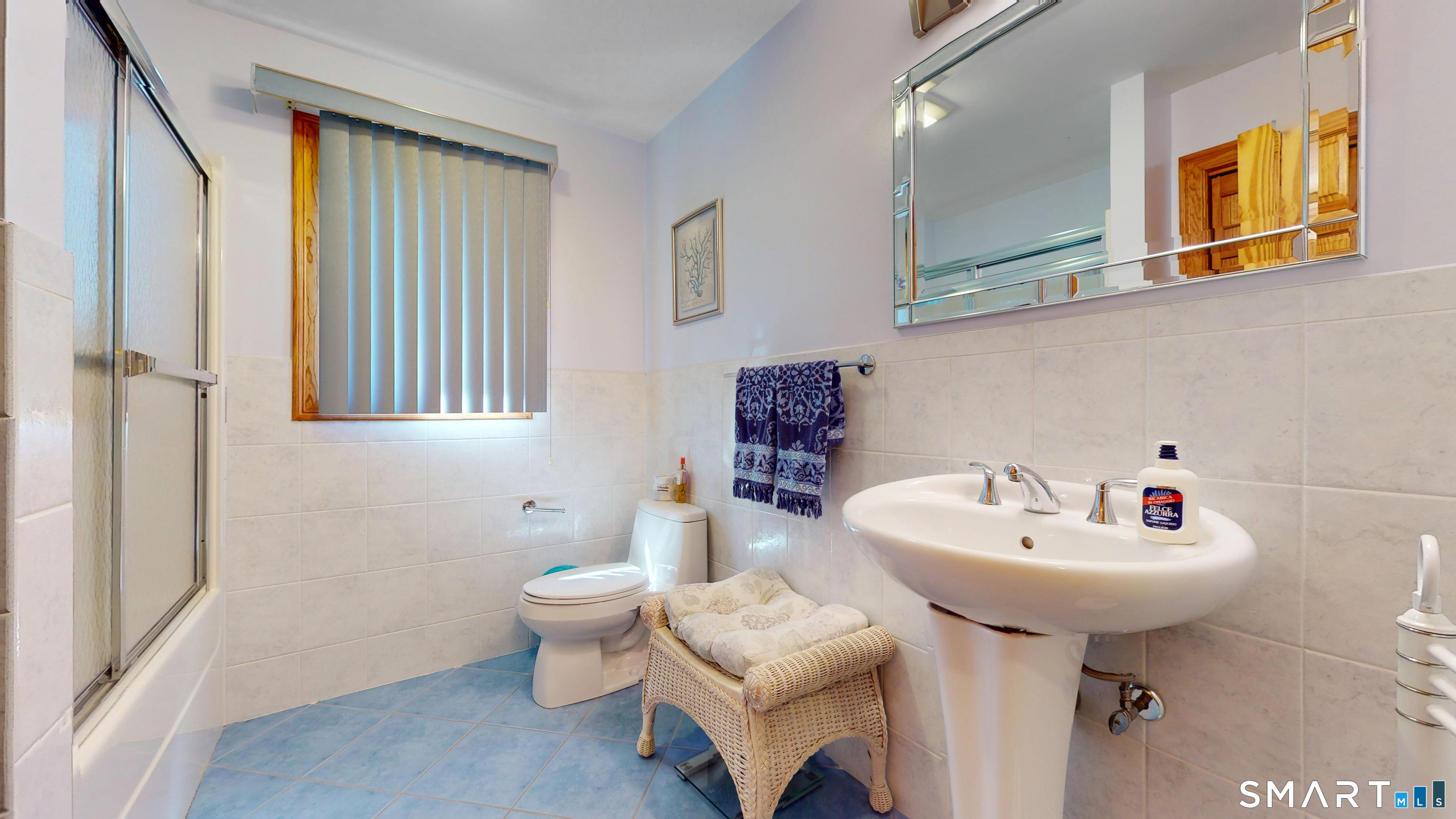 44 Chippenwood Lane Bristol CT 06010