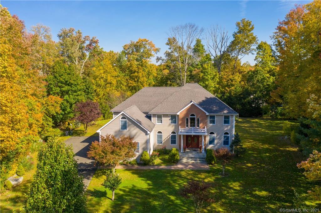 12 West Farms Lane New Fairfield CT 06812
