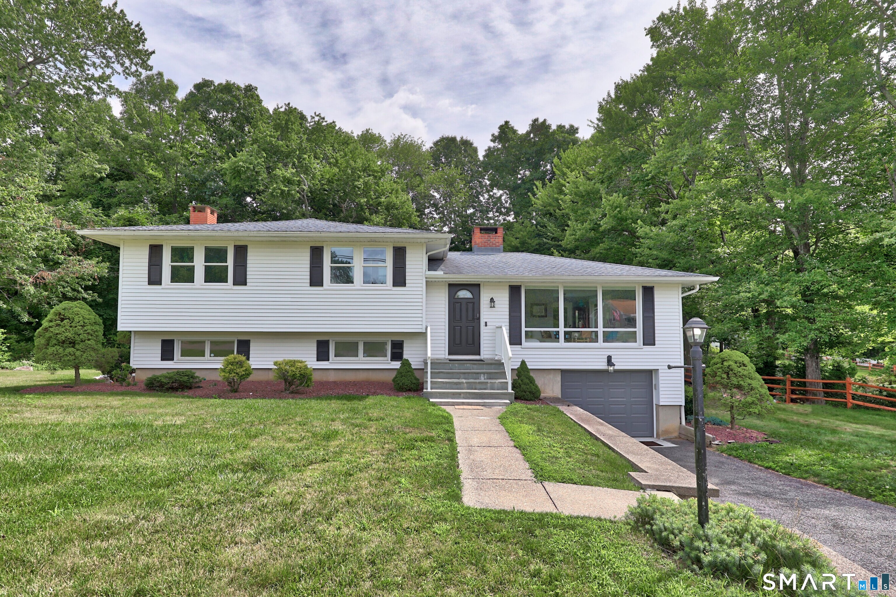 2 Northwood Drive Middlebury CT 06762