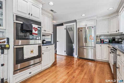 2 Northwood Drive Middlebury CT 06762