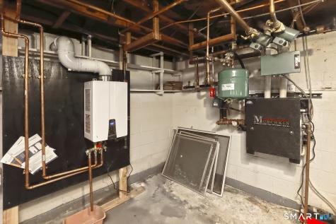 15 Locust Street Milford CT 06461