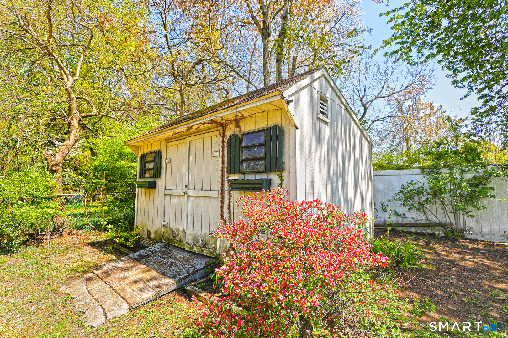 15 Locust Street Milford CT 06461