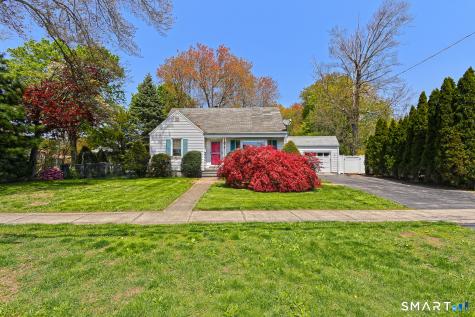 15 Locust Street Milford CT 06461
