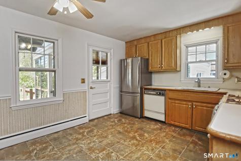15 Locust Street Milford CT 06461
