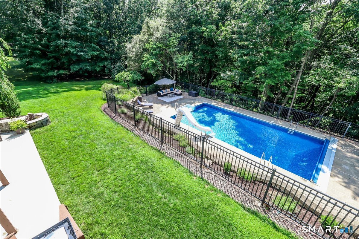 126 Sunset Ridge Southbury CT 06488