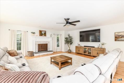 126 Sunset Ridge Southbury CT 06488