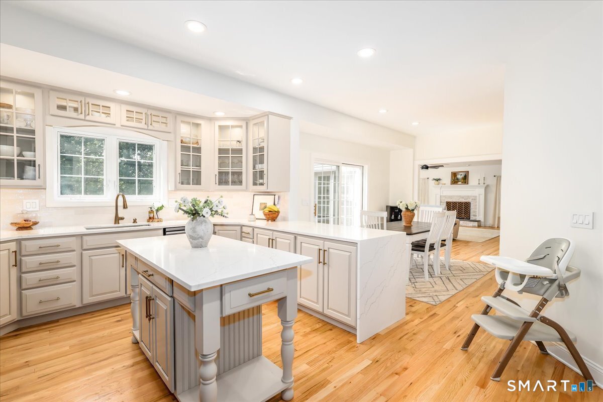 126 Sunset Ridge Southbury CT 06488