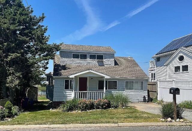 56 New Shore Road Waterford CT 06385
