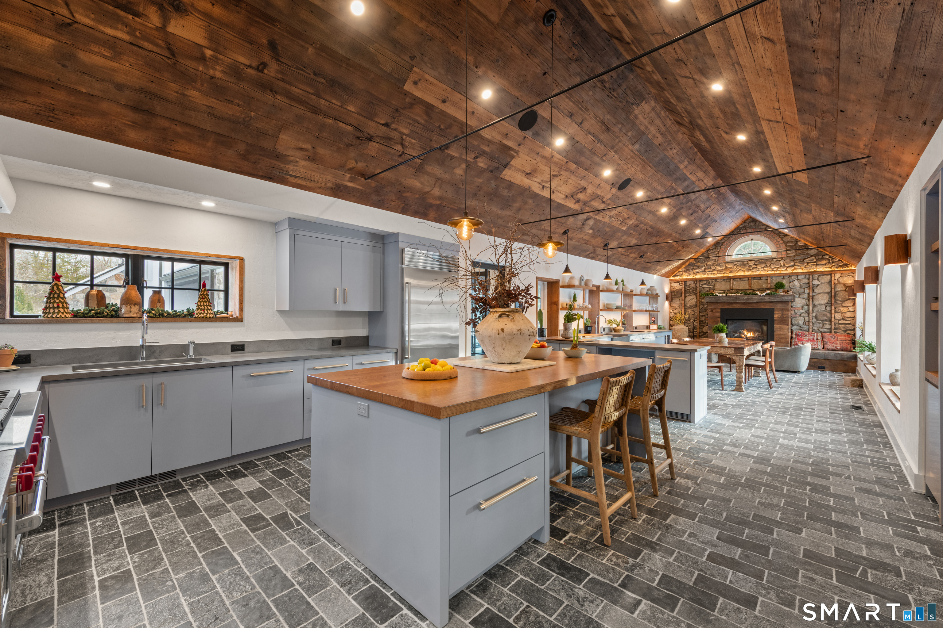 78 & 92 Pastures Lane New Canaan CT 06840