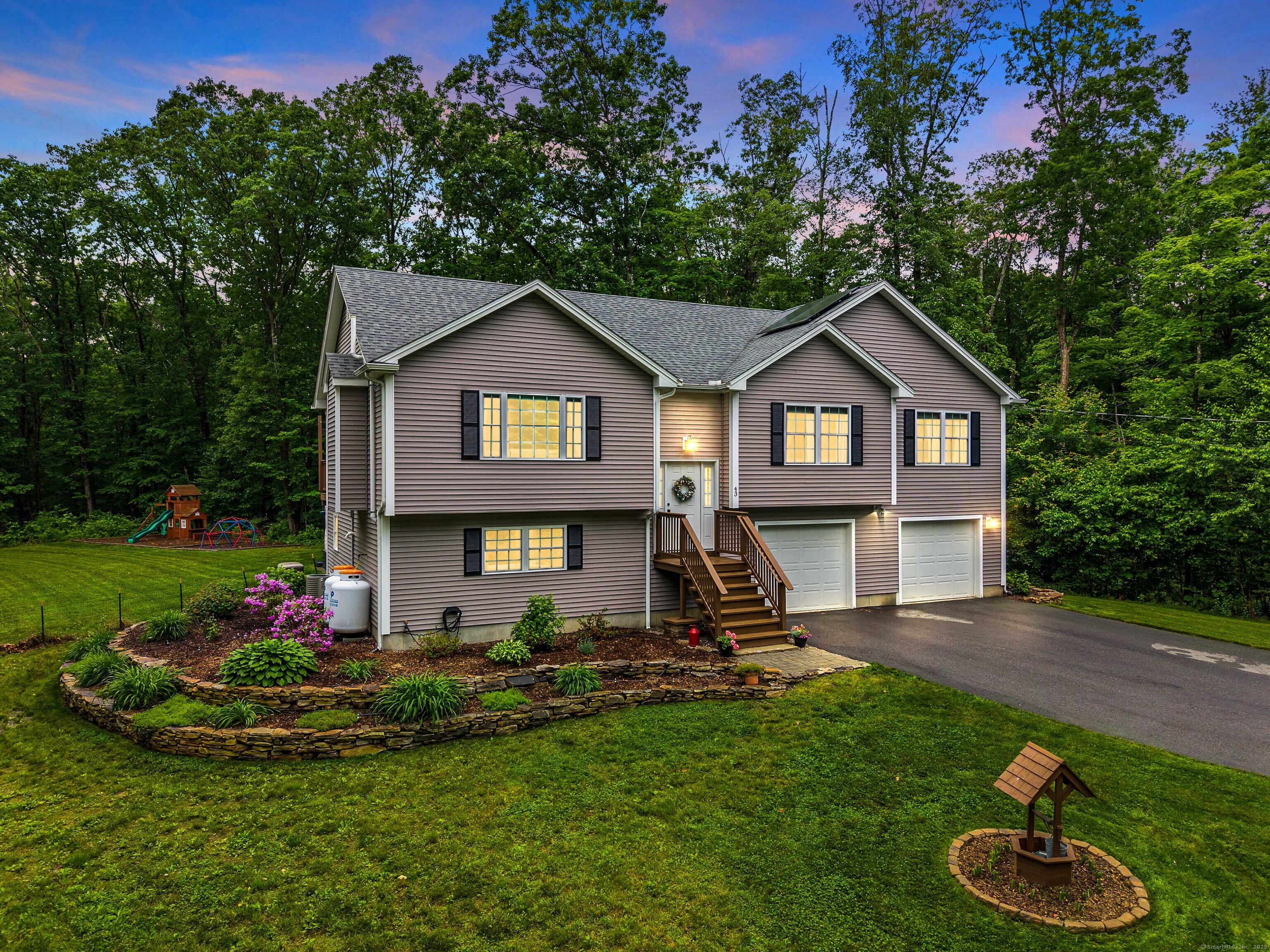 43 Old Young Street East Hampton CT 06424