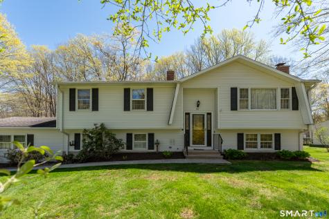 53 Driftwood Lane Guilford CT 06437
