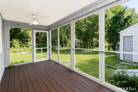 24 Sandhurst Drive West Hartford CT 06107