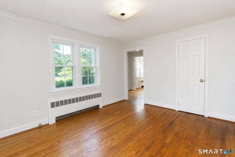 24 Sandhurst Drive West Hartford CT 06107