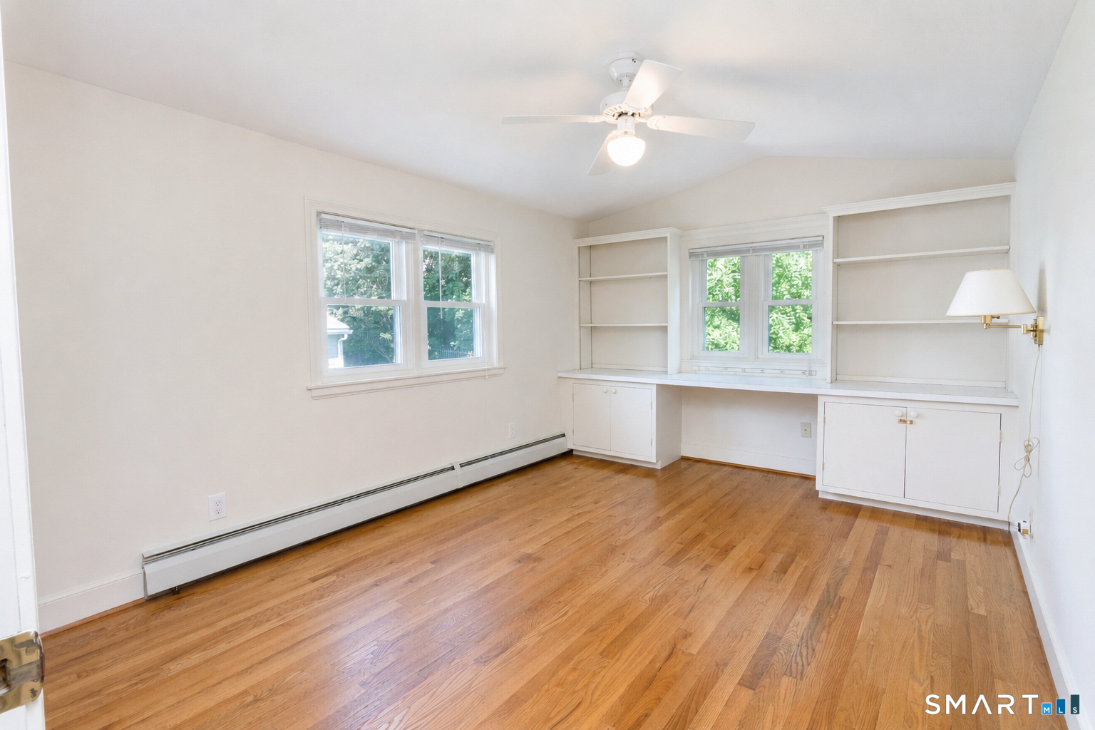 24 Sandhurst Drive West Hartford CT 06107