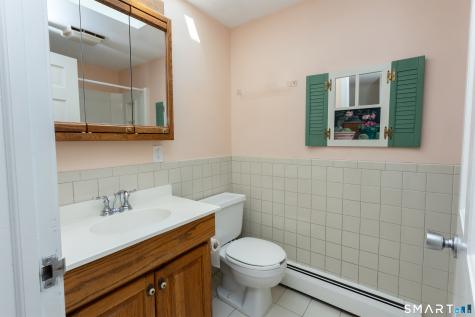 24 Sandhurst Drive West Hartford CT 06107